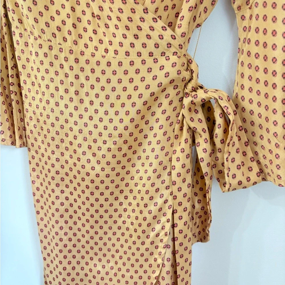 Billabong Divine Day Golden 70's Vibe Wrap Mini Dress Bell Sleeve Womens sz M - Picture 4 of 8